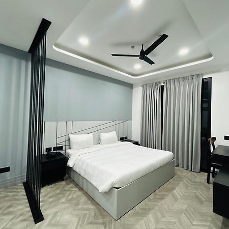 Bedchambers Serviced Apartment, Golf Course, Gurgaon Exterior photo