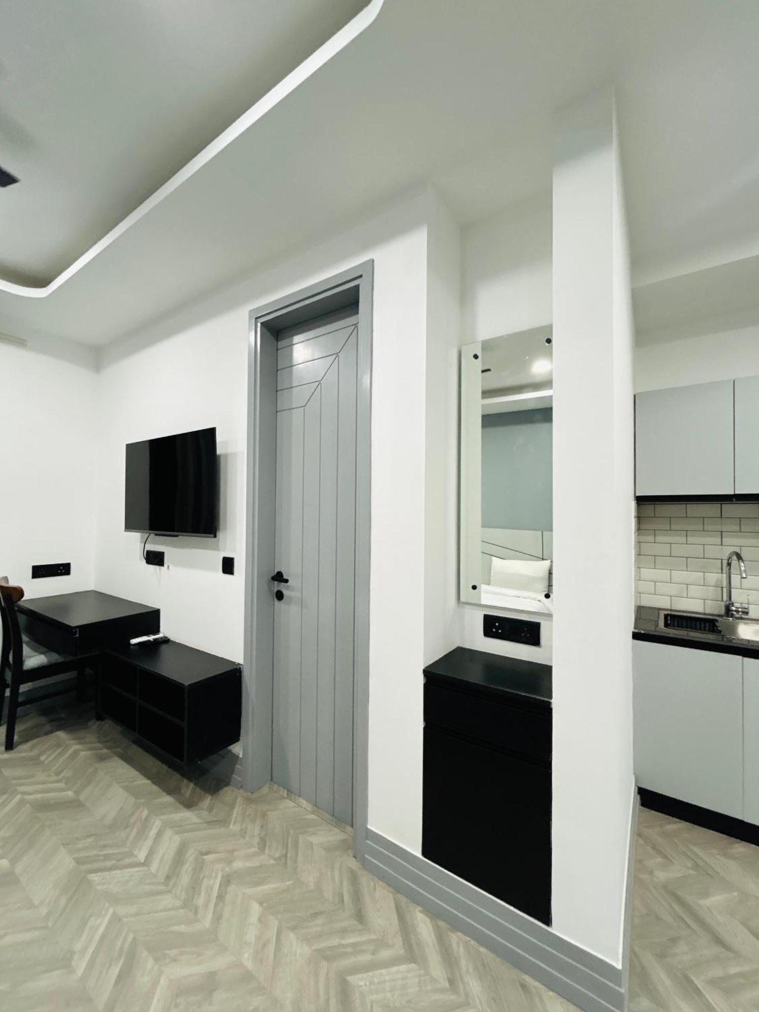 Bedchambers Serviced Apartment, Golf Course, Gurgaon Exterior photo