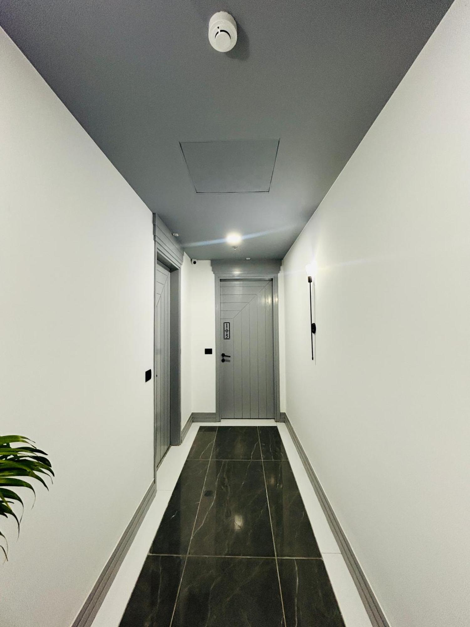 Bedchambers Serviced Apartment, Golf Course, Gurgaon Exterior photo